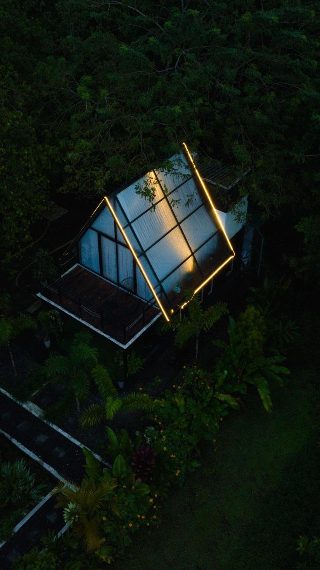 Mali'S House Hotel La Fortuna Exterior photo